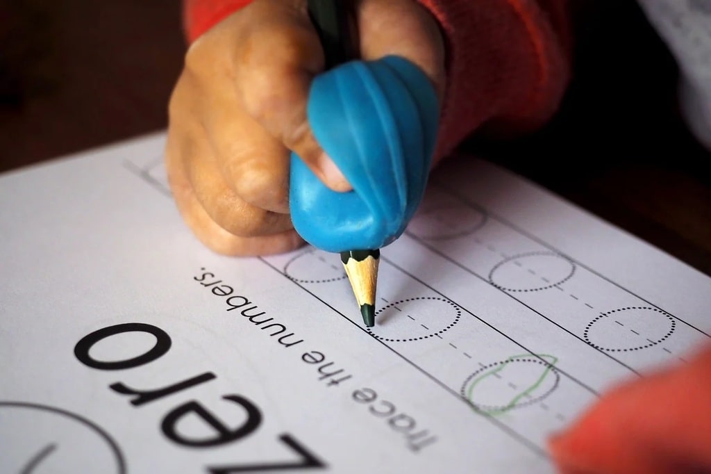 Aider son enfant avec un accompagnement scolaire sur mesure
